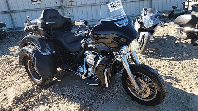 2020 Harley-Davidson Flhtcutg VIN: 1HD1MAF10LB857067 Lot: 82433145