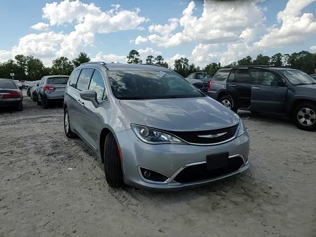 2019 Chrysler Pacifica Touring L VIN: 2C4RC1BG0KR626302 Lot: 82293325