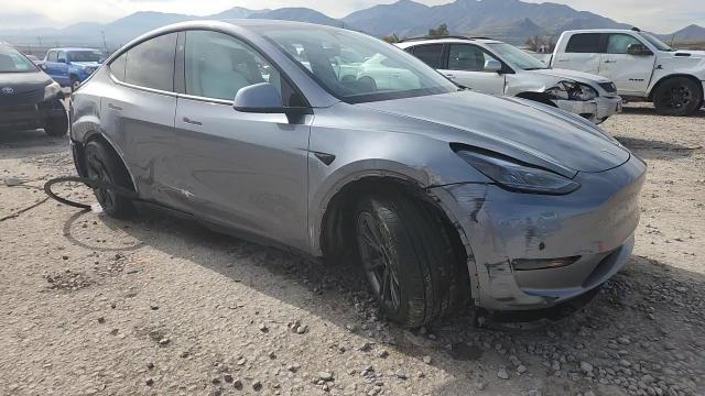 2024 Tesla Model Y VIN: 7SAYGDEE8RF125274 Lot: 89531035