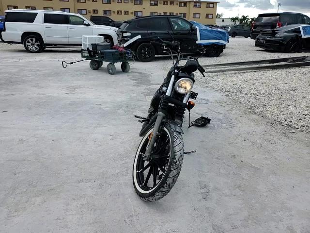 2017 Harley-Davidson Xl883 Iron 883 VIN: 1HD4LE210HC428378 Lot: 89445645