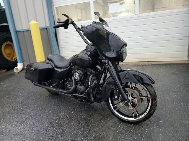 2012 Harley-Davidson Flhx Street Glide VIN: 1HD1KBM11CB613538 Lot: 90369675