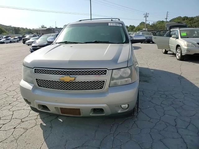 2008 Chevrolet Suburban K1500 Ls VIN: 1GNFK16308J213927 Lot: 81918815