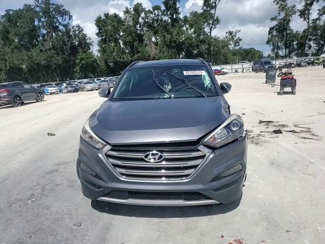 2018 Hyundai Tucson Value VIN: KM8J33A23JU814937 Lot: 82202515