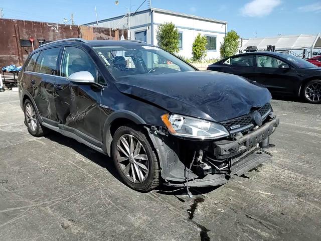 2017 Volkswagen Golf Alltrack S VIN: 3VWH17AU0HM528492 Lot: 90629035