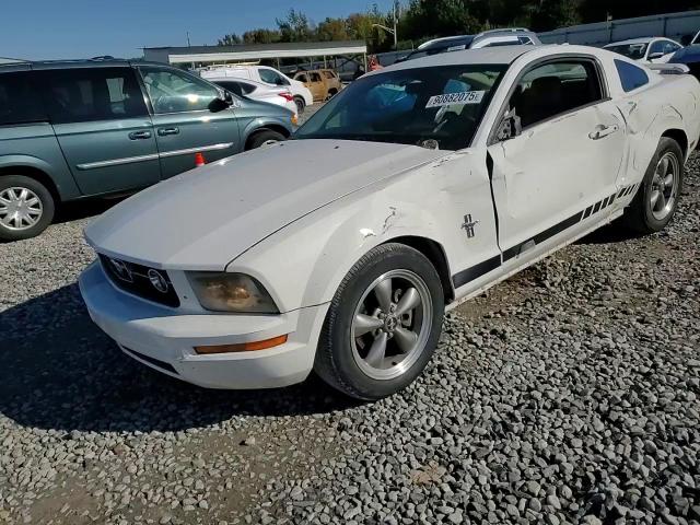 2006 Ford Mustang VIN: 1ZVFT80N365111825 Lot: 90882075
