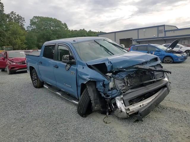 2019 Toyota Tundra Crewmax Sr5 VIN: 5TFDY5F18KX787314 Lot: 82309005