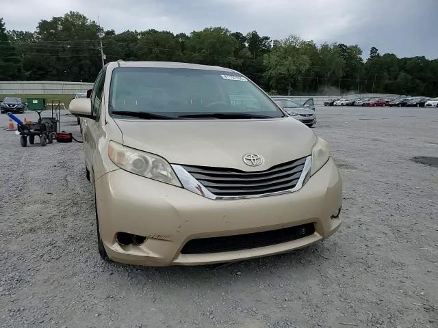 2013 Toyota Sienna Xle VIN: 5TDYK3DC2DS373059 Lot: 81192195