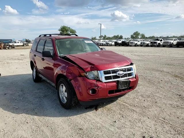 2012 Ford Escape Xls VIN: 1FMCU0C70CKC43368 Lot: 86072425