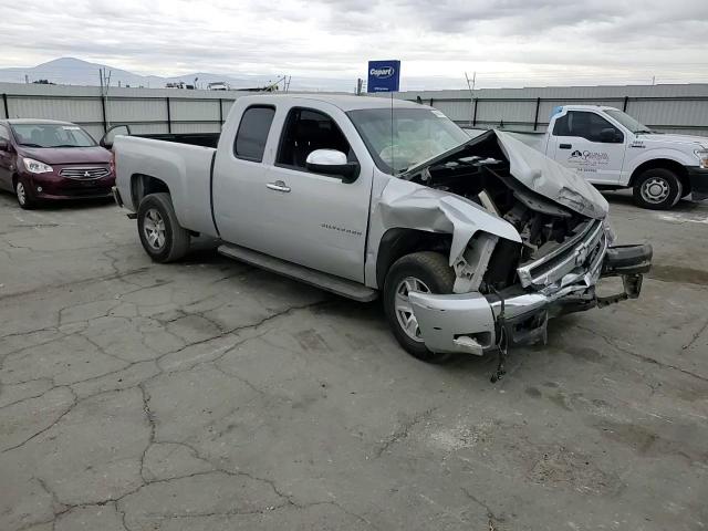 2011 Chevrolet Silverado C1500 Lt VIN: 1GCRCSE03BZ327476 Lot: 86465395