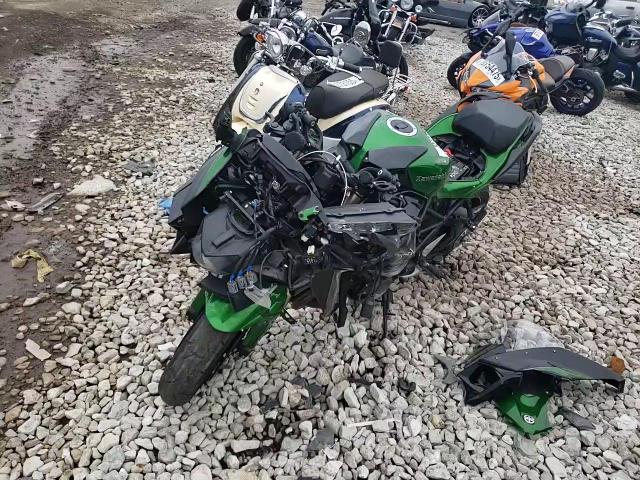 2018 Kawasaki Zx1002 B VIN: JKBZXVB10JA000300 Lot: 82245395