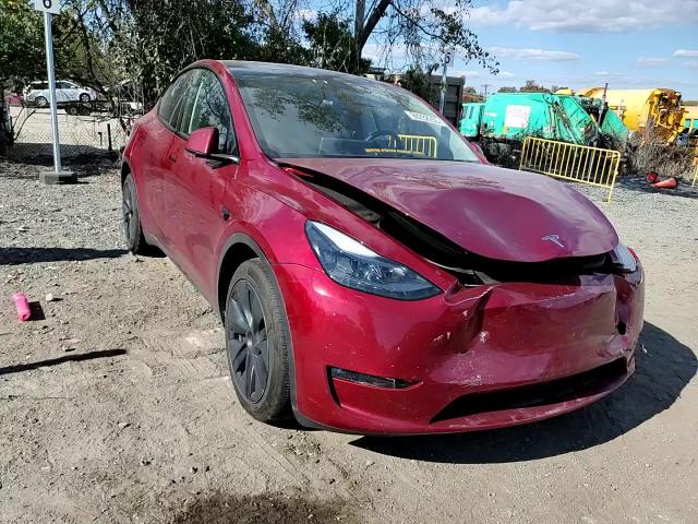 2024 Tesla Model Y VIN: 7SAYGDEEXRF198856 Lot: 90232255