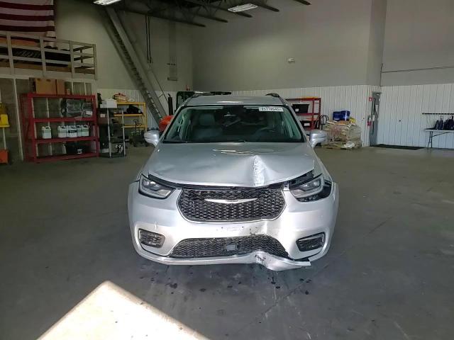 2022 Chrysler Pacifica Touring L VIN: 2C4RC1BG7NR172408 Lot: 85718945