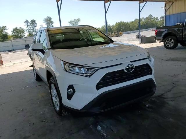 2020 Toyota Rav4 Xle VIN: JTMP1RFV8LD058082 Lot: 82181885