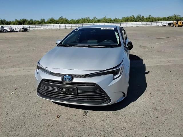 2025 Toyota Corolla Le VIN: JTDBCMFE8S3076352 Lot: 85943545