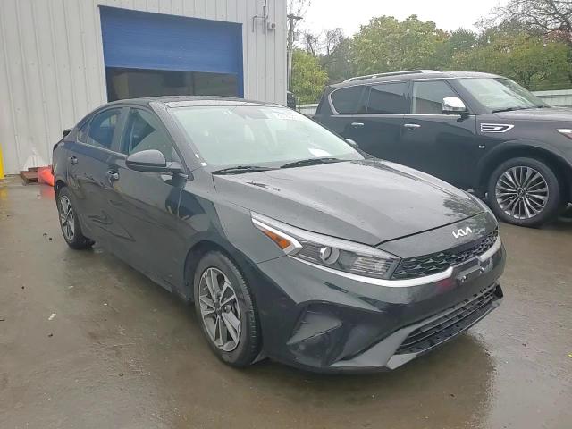 2024 Kia Forte Lx VIN: 3KPF24AD3RE745049 Lot: 85165375