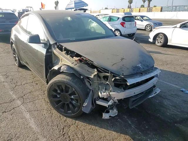 2023 Tesla Model Y VIN: 7SAYGDEE1PA027939 Lot: 87091205