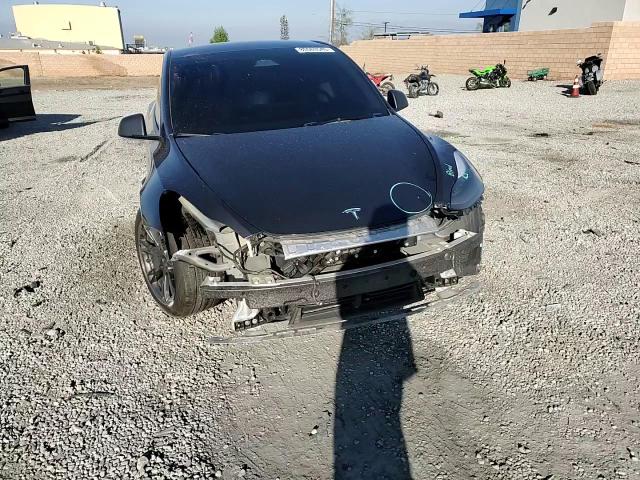 2024 Tesla Model Y VIN: 7SAYGDED7RF109428 Lot: 85563545