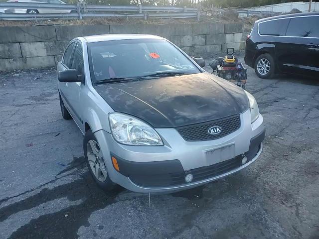 2007 Kia Rio Base VIN: KNADE123176199385 Lot: 82305415