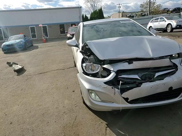 2014 Hyundai Accent Gls VIN: KMHCT4AE5EU703823 Lot: 86420595