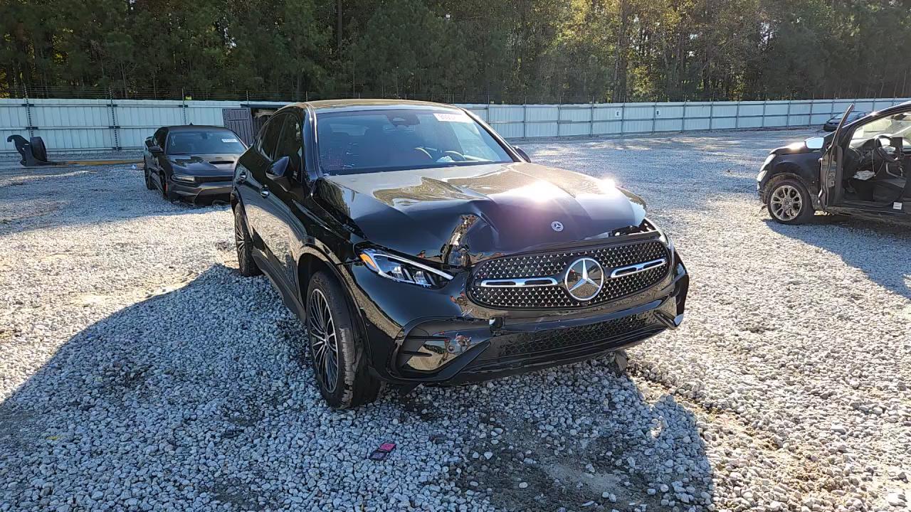 Фото: W1NKJ4HB7TF428287