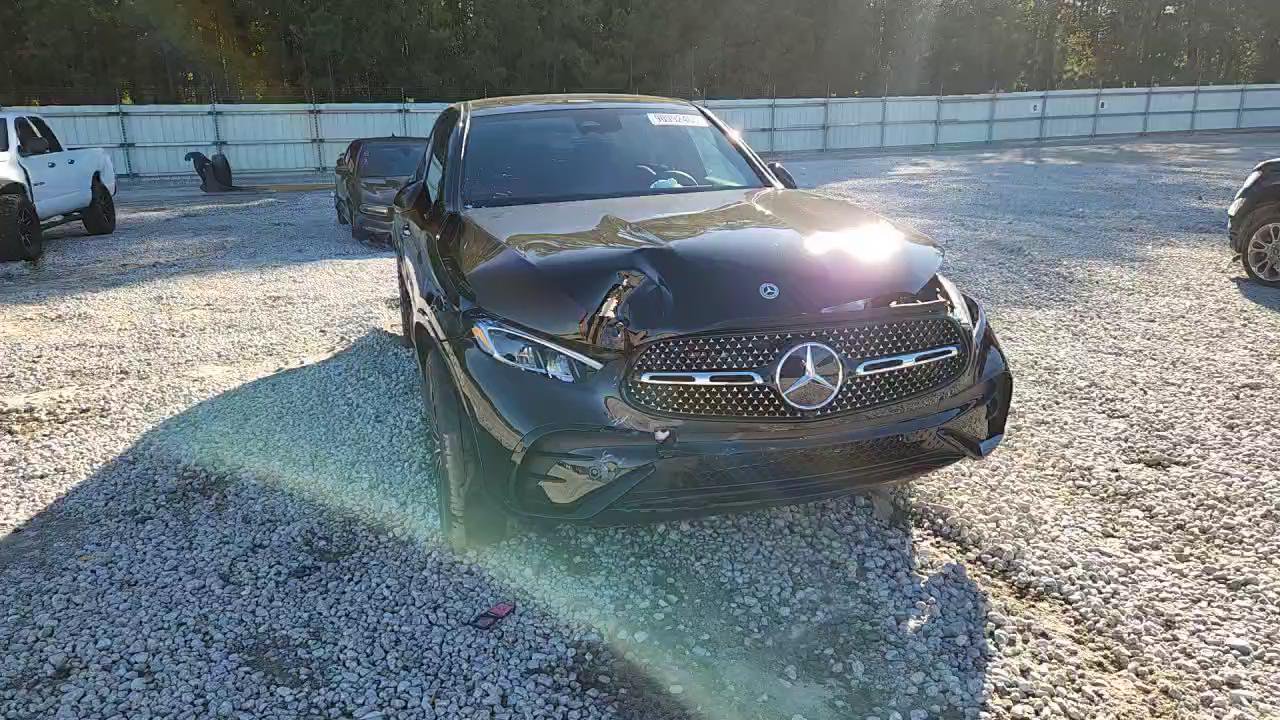 Фото: W1NKJ4HB7TF428287