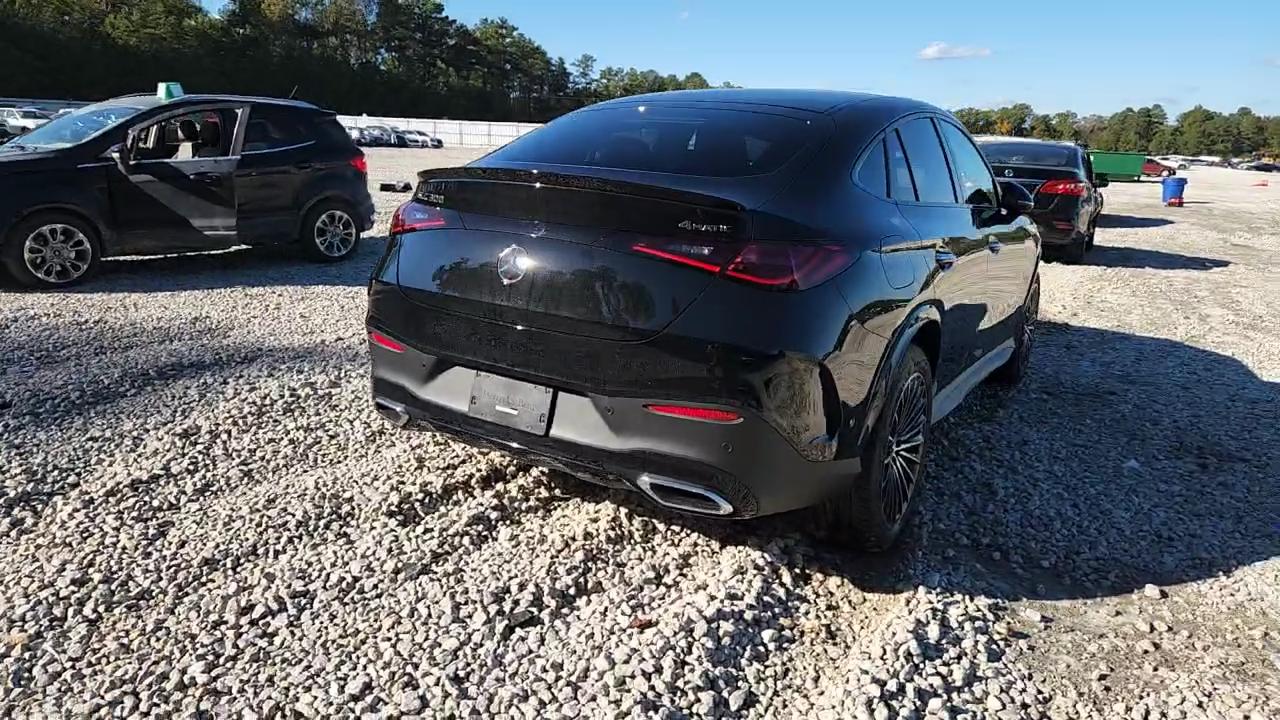 Фото: W1NKJ4HB7TF428287