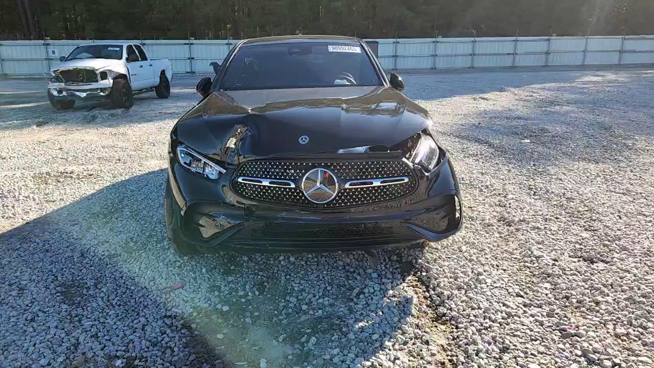 Фото: W1NKJ4HB7TF428287