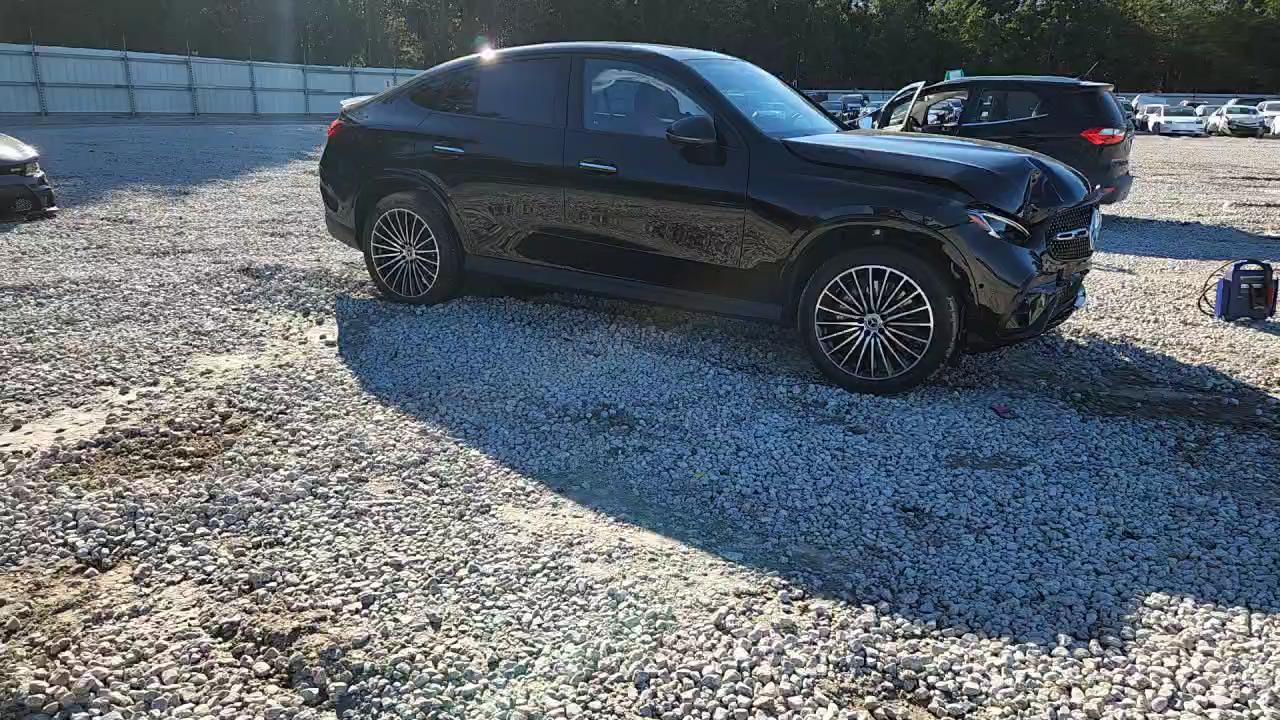 Фото: W1NKJ4HB7TF428287