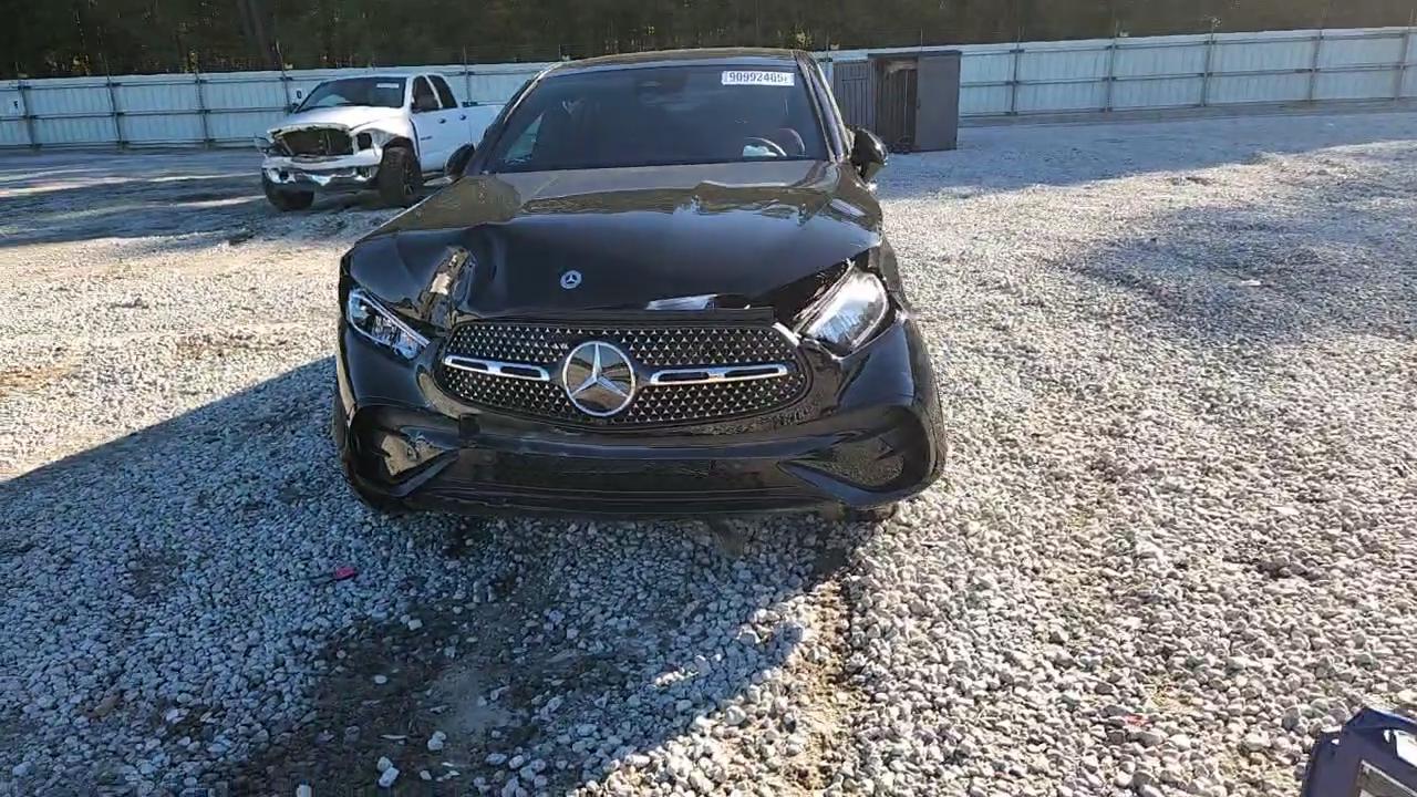 Фото: W1NKJ4HB7TF428287