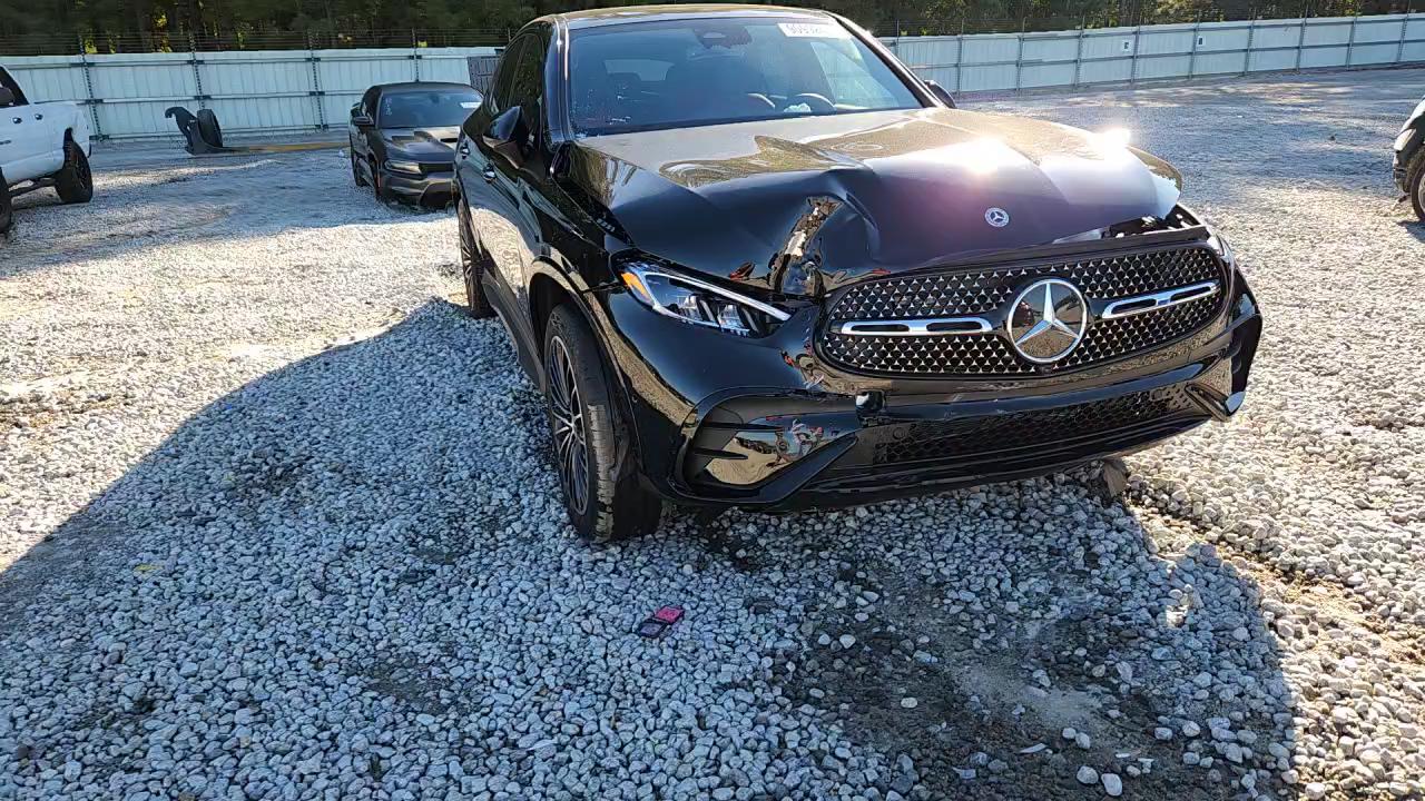 Фото: W1NKJ4HB7TF428287