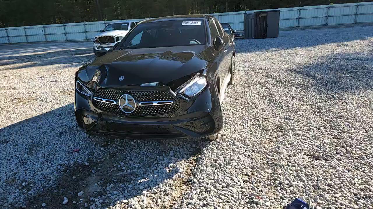 Фото: W1NKJ4HB7TF428287