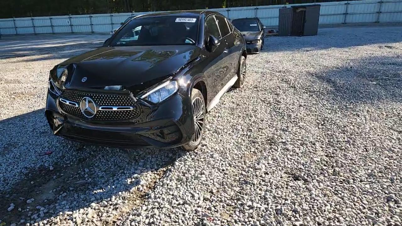 Фото: W1NKJ4HB7TF428287