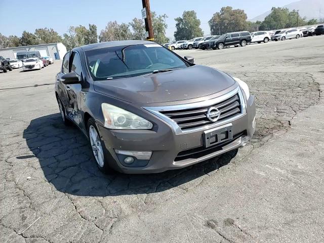 2015 Nissan Altima 2.5 VIN: 1N4AL3AP1FC288147 Lot: 85599055