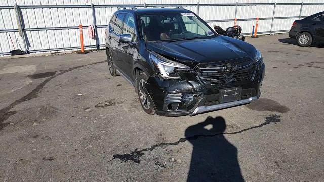 2022 Subaru Forester Touring VIN: JF2SKARC2NH530776 Lot: 84548265