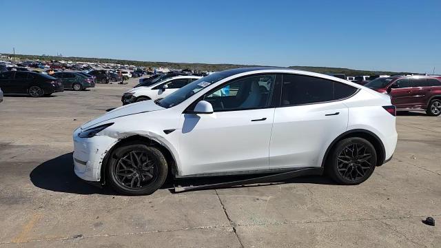 2025 Tesla Model Y VIN: 7SAYGDEE8SA366657 Lot: 82591985