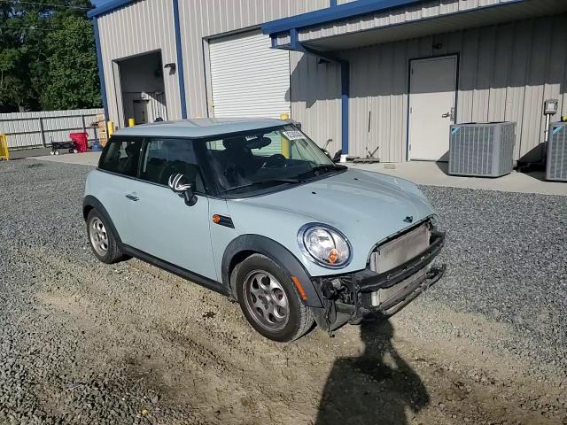 2013 Mini Cooper VIN: WMWSU3C55DT683935 Lot: 82300335