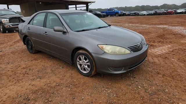 2005 Toyota Camry Le VIN: 4T1BF30K45U621196 Lot: 90319925