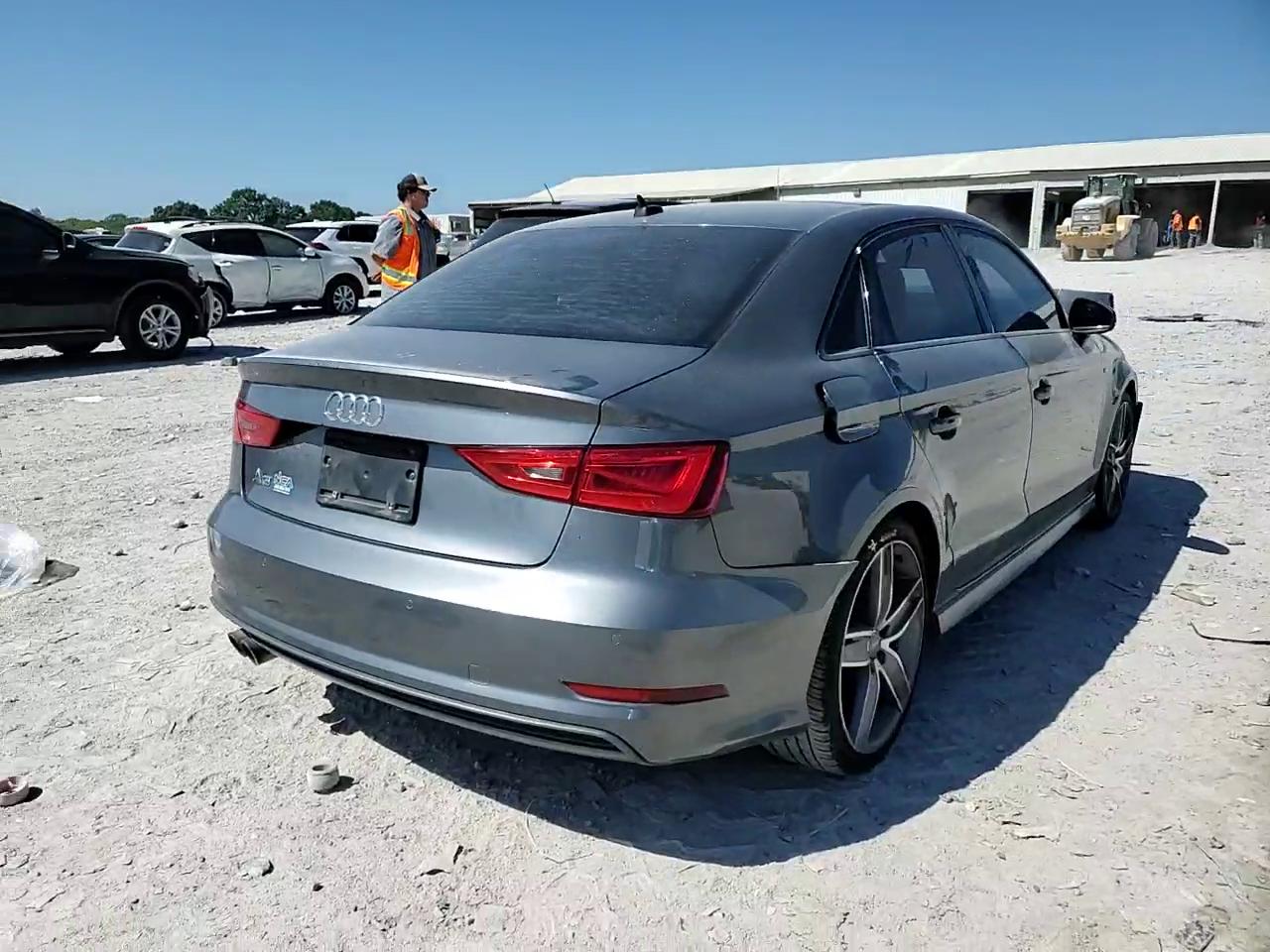 Фото: WAUA7GFF6G1071094