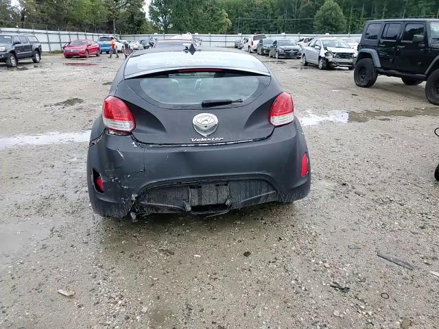 2017 Hyundai Veloster VIN: KMHTC6AD9HU306669 Lot: 82339105
