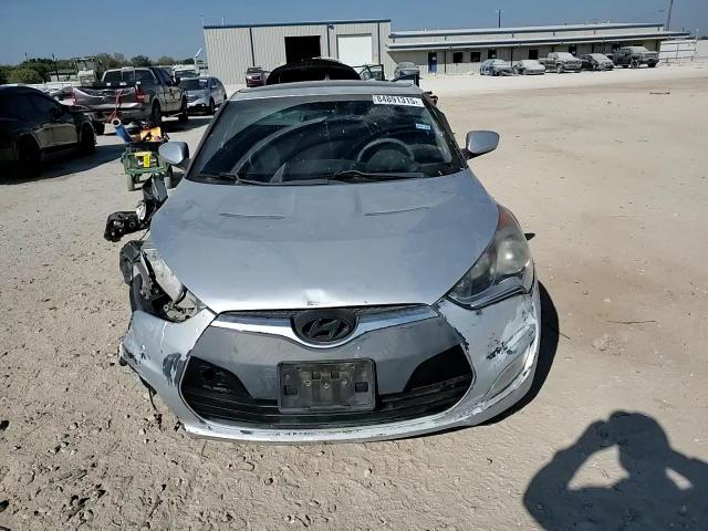2013 Hyundai Veloster VIN: KMHTC6AD8DU089125 Lot: 84891315