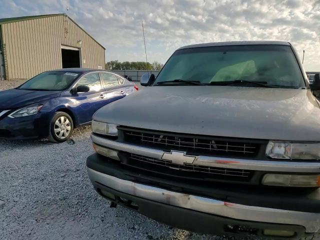2002 Chevrolet Silverado K1500 VIN: 1GCEK19T92Z207729 Lot: 84877405