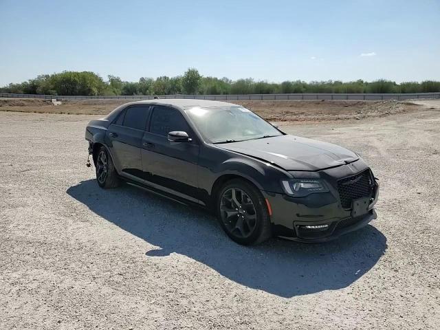 2023 Chrysler 300 Touring L VIN: 2C3CCADG7PH548833 Lot: 81984475