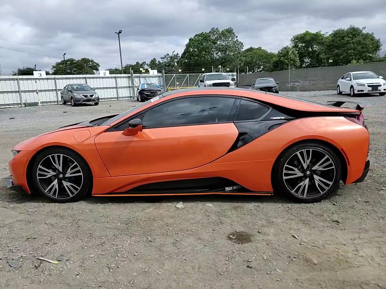 Фото: WBY2Z2C51GV675742