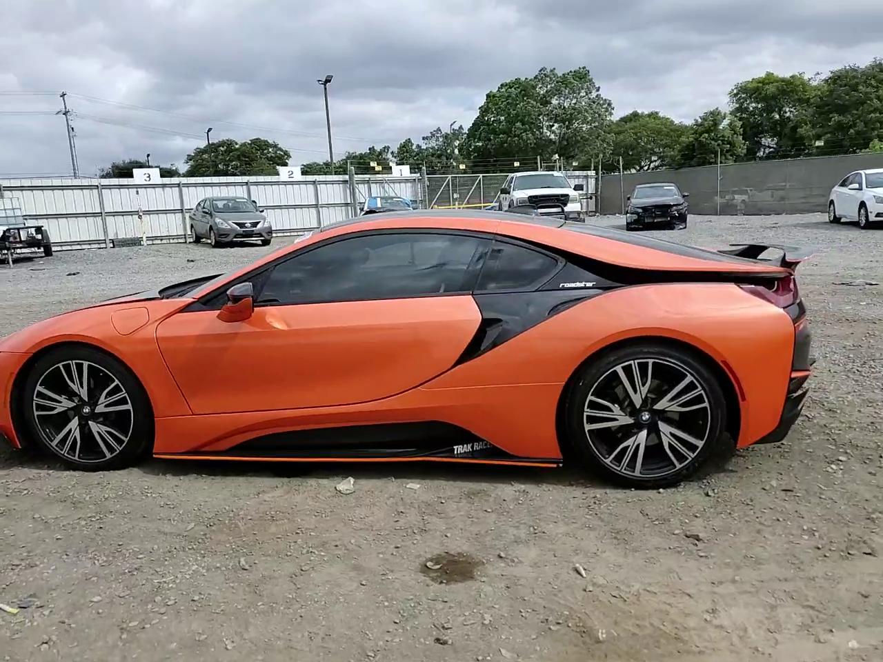 Фото: WBY2Z2C51GV675742