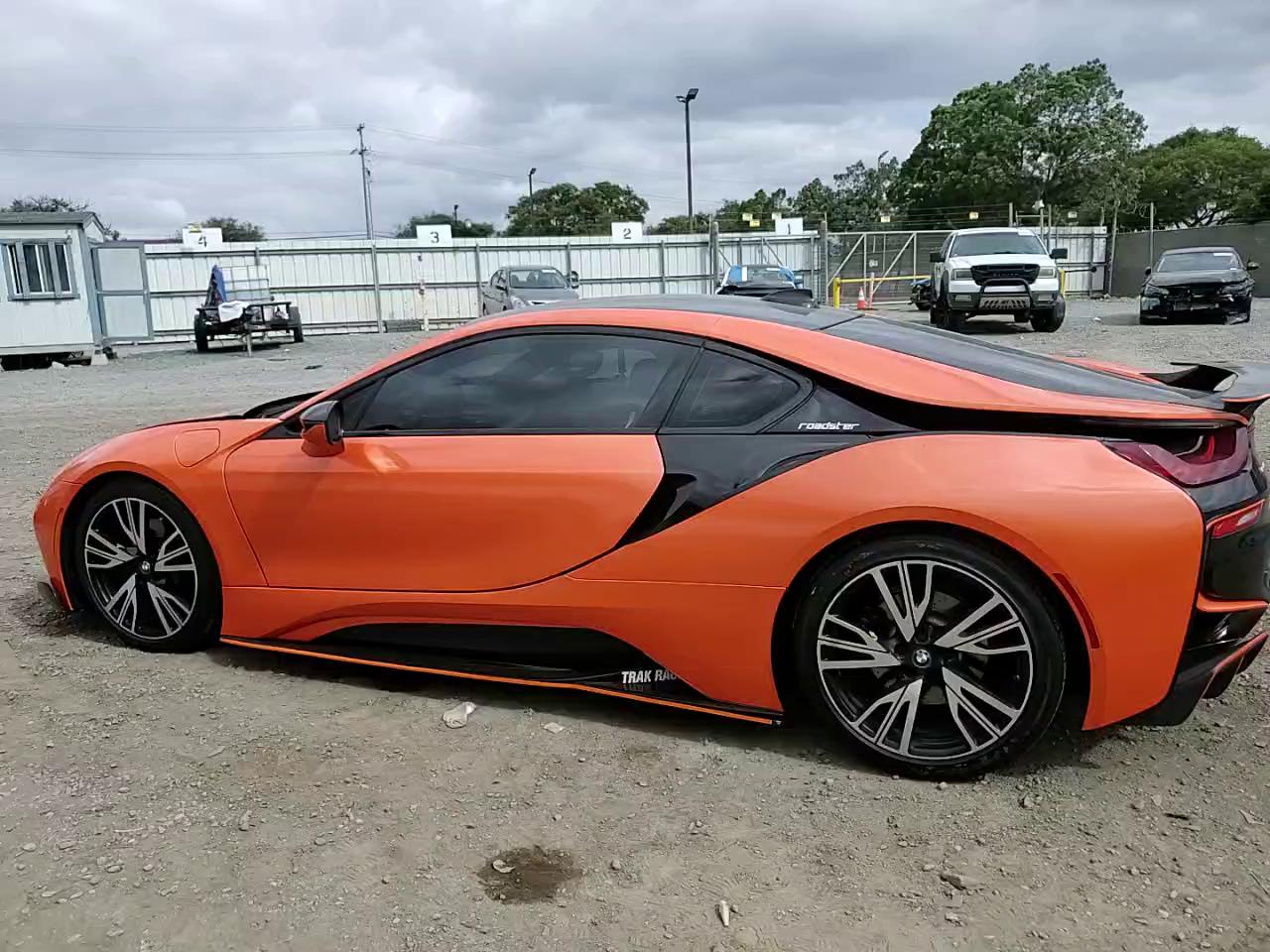 Фото: WBY2Z2C51GV675742