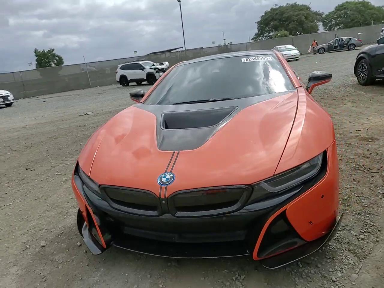 Фото: WBY2Z2C51GV675742