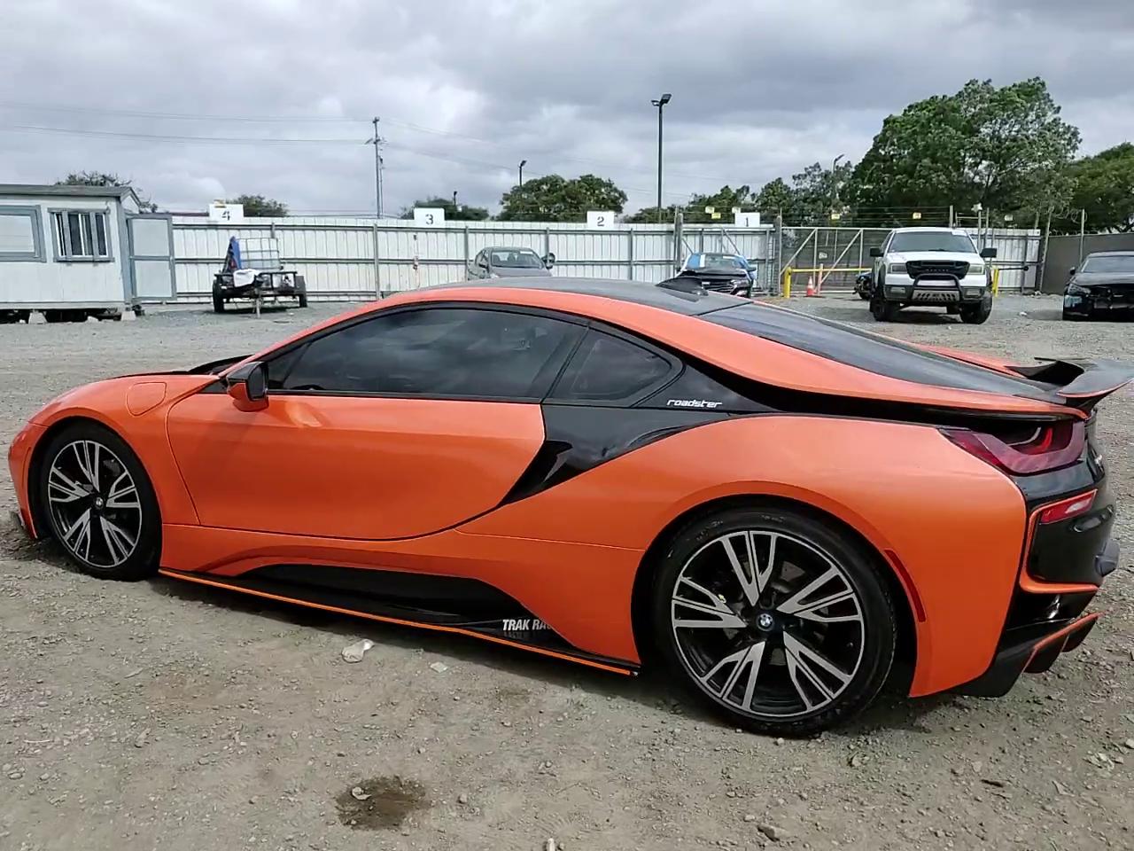 Фото: WBY2Z2C51GV675742