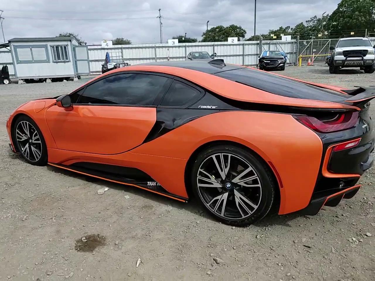 Фото: WBY2Z2C51GV675742