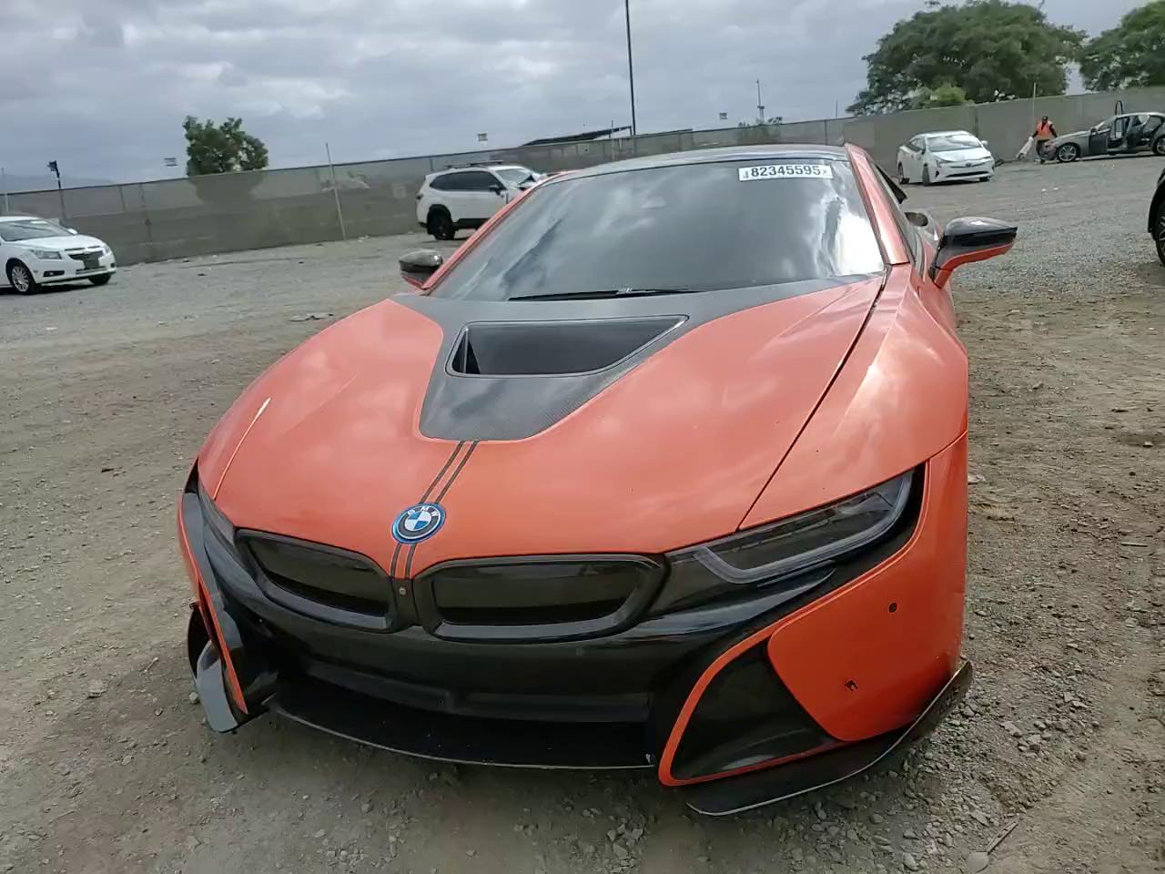 Фото: WBY2Z2C51GV675742