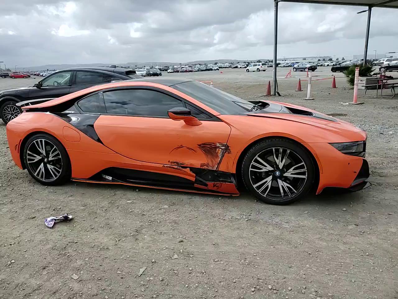 Фото: WBY2Z2C51GV675742